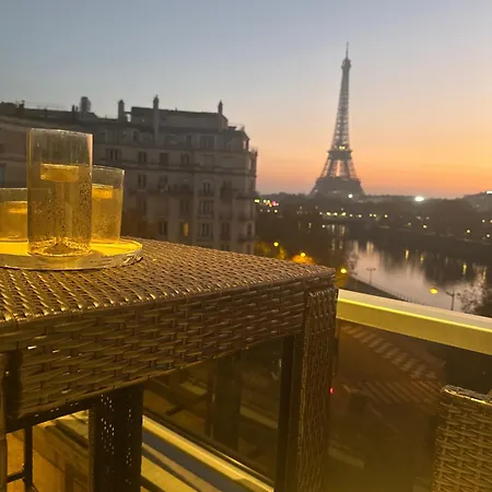 Les Amoureux De Parigi