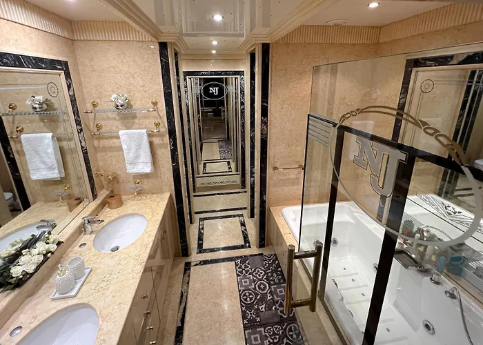 Les Amoureux De Quarto em Acomodações Particulares *