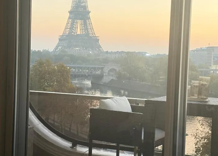 Les Amoureux De Paris