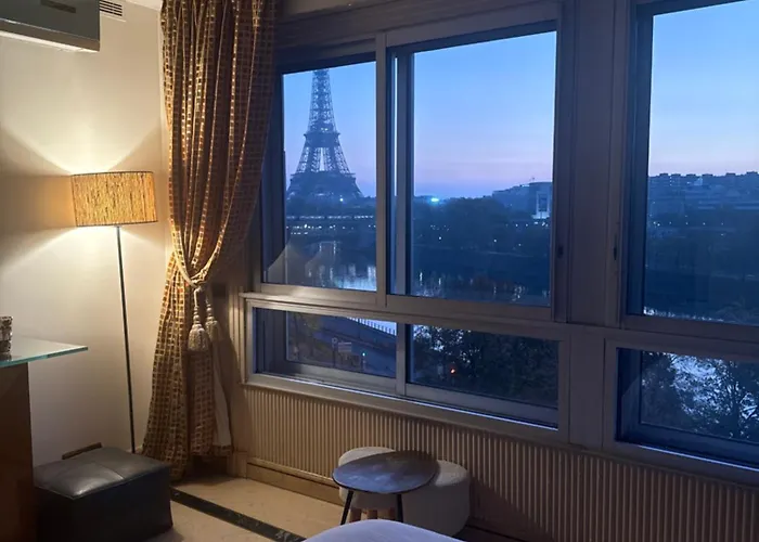 Quarto em Acomodações Particulares Les Amoureux De Paris