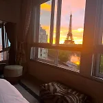 Les Amoureux De